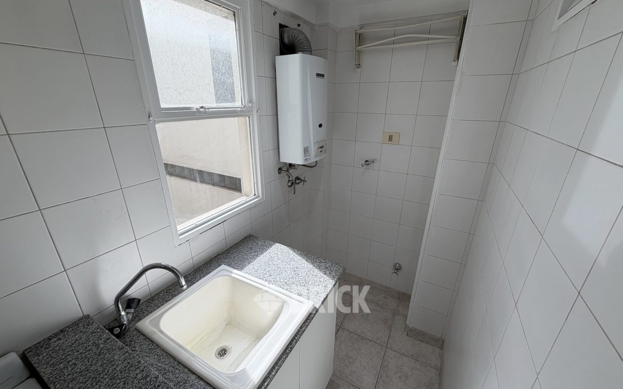 CABRERA, JOSE ANTONIO al 3500 Piso 4 22