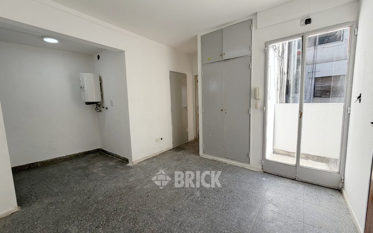 MANSILLA, GRAL. LUCIO al 2500 Piso 8 4