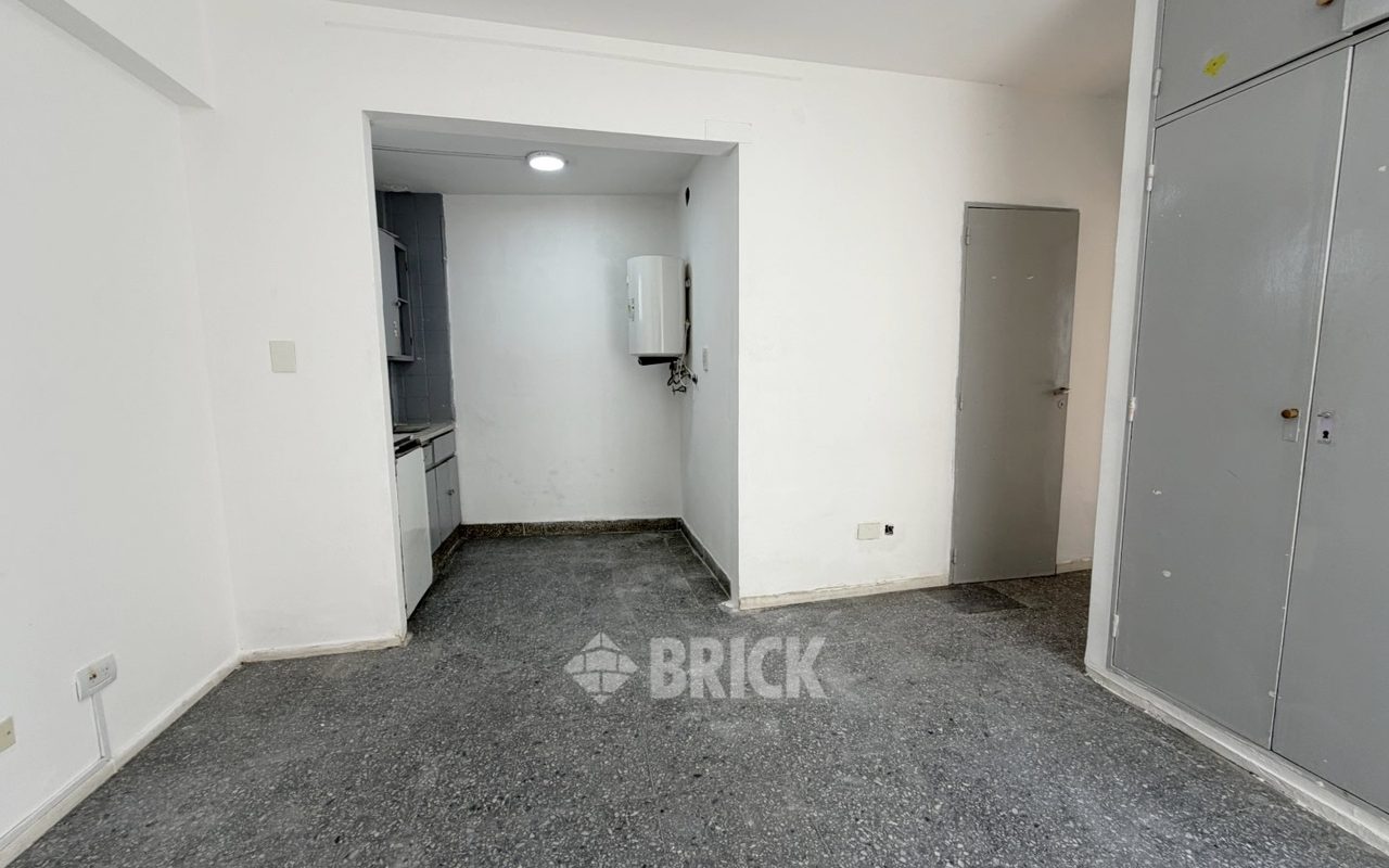 MANSILLA, GRAL. LUCIO al 2500 Piso 8 5