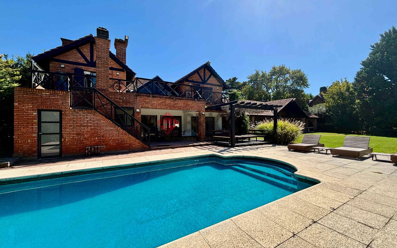 LOS CARDALES CC Lote 899 24