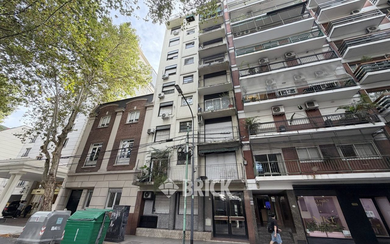 LOPEZ, VICENTE al 1900 Piso 9 30