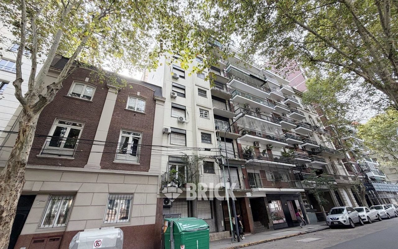LOPEZ, VICENTE al 1900 Piso 9 31