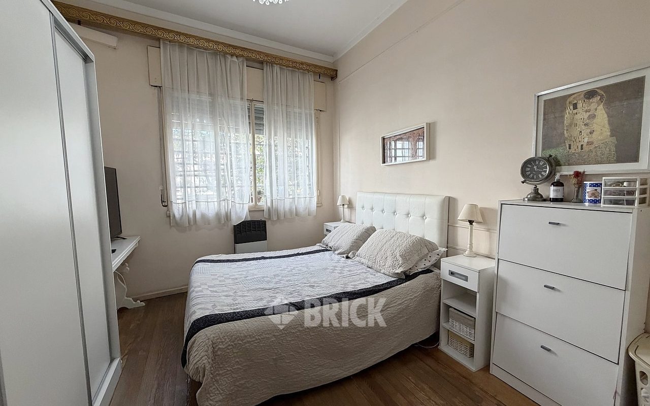 ENTRE RIOS, AV. al 1600 Piso 1 11