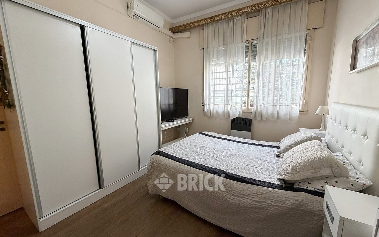 ENTRE RIOS, AV. al 1600 Piso 1 12