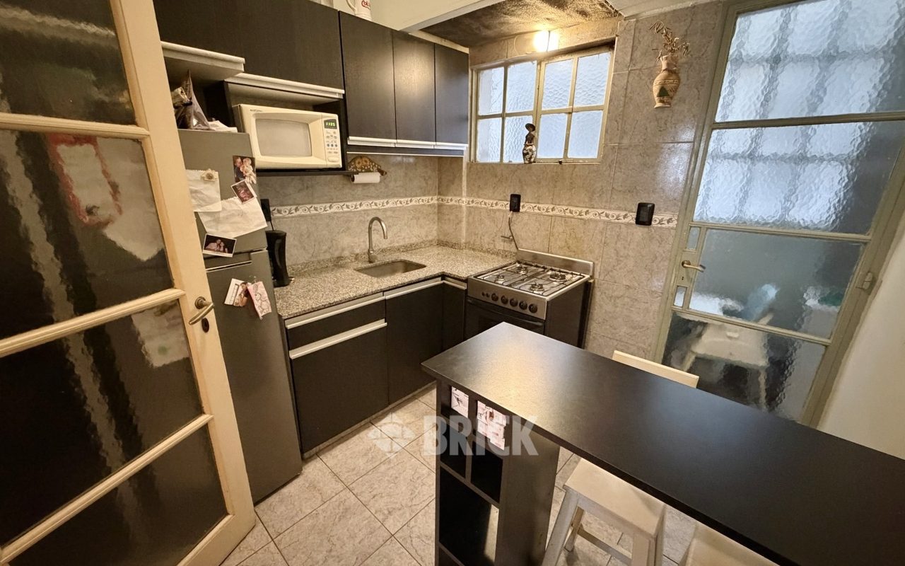 ENTRE RIOS, AV. al 1600 Piso 1 24