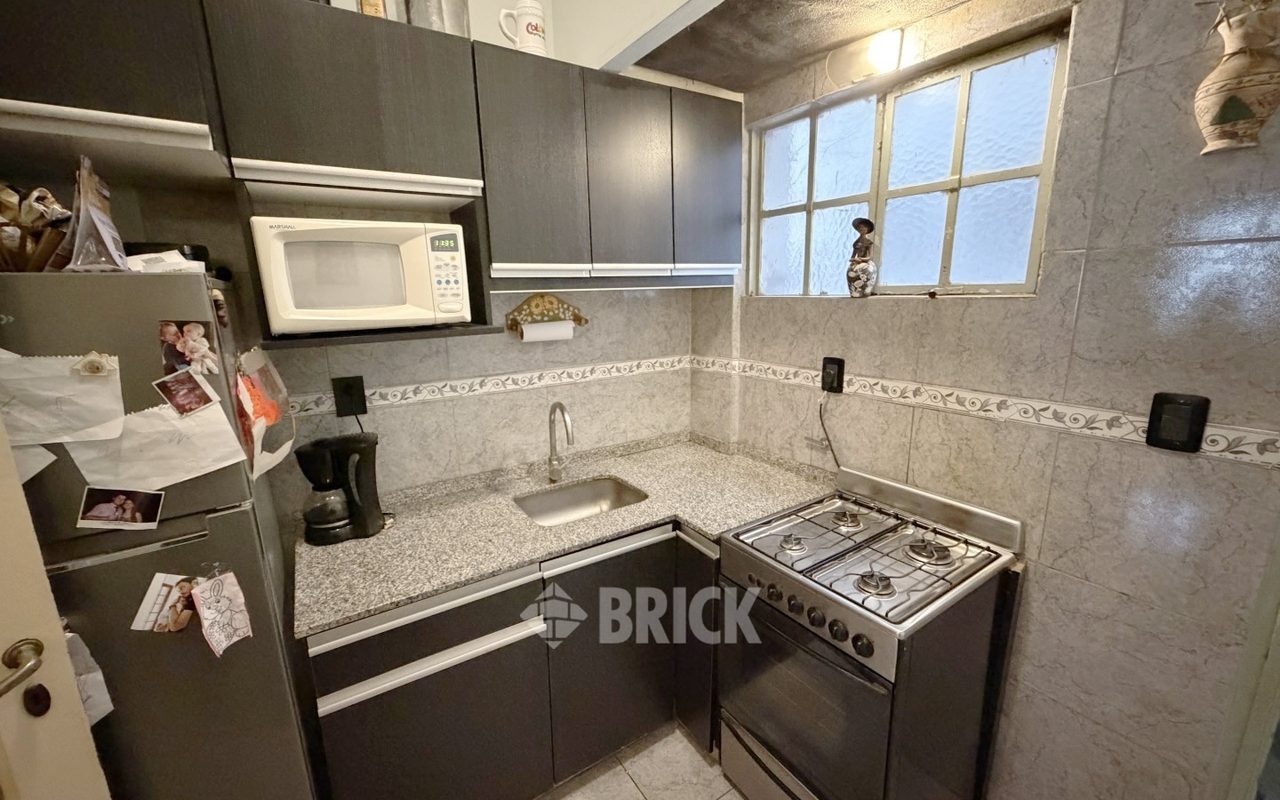 ENTRE RIOS, AV. al 1600 Piso 1 25