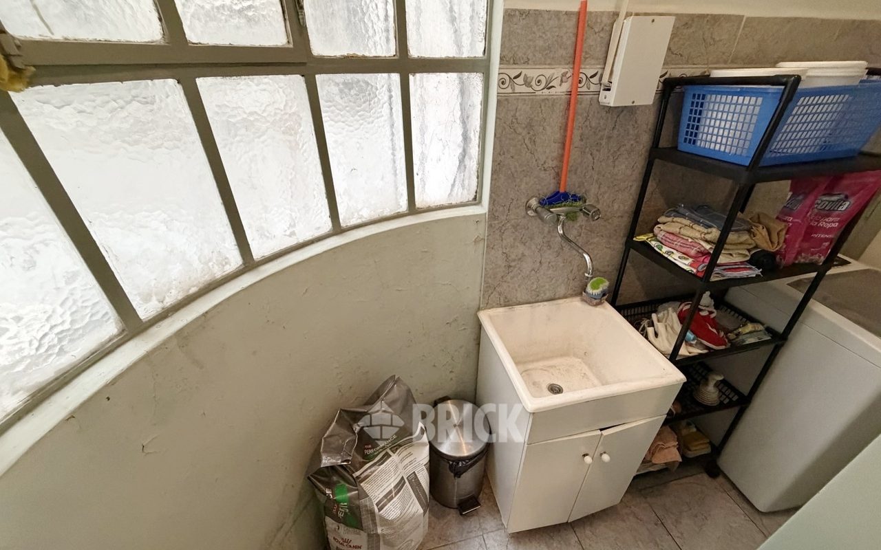 ENTRE RIOS, AV. al 1600 Piso 1 28