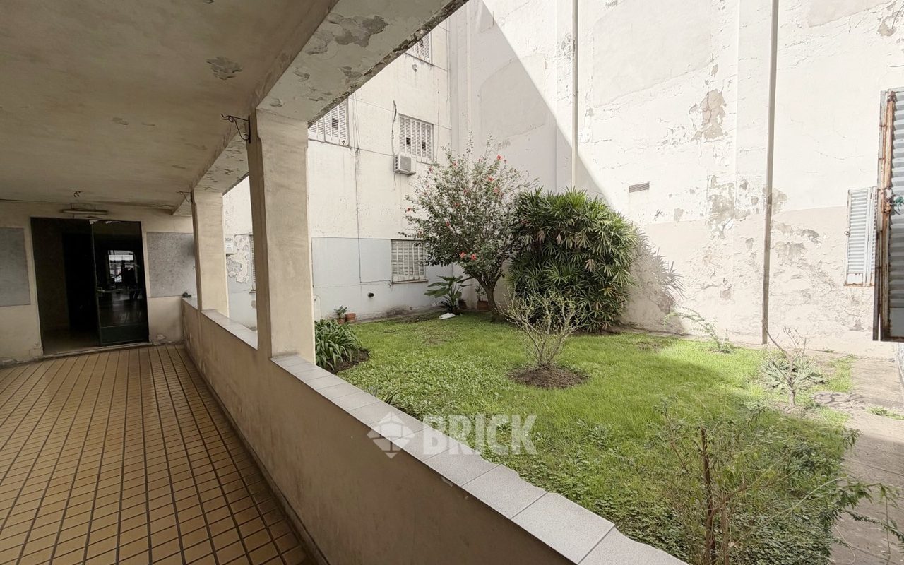 ENTRE RIOS, AV. al 1600 Piso 1 32