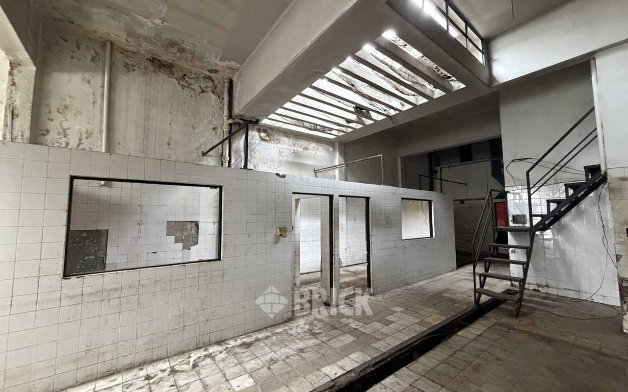 YRIGOYEN, HIPOLITO, AV. al 8200 28