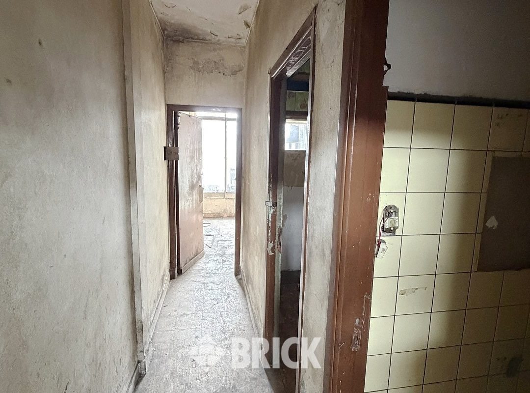 YRIGOYEN, HIPOLITO, AV. al 8200 52