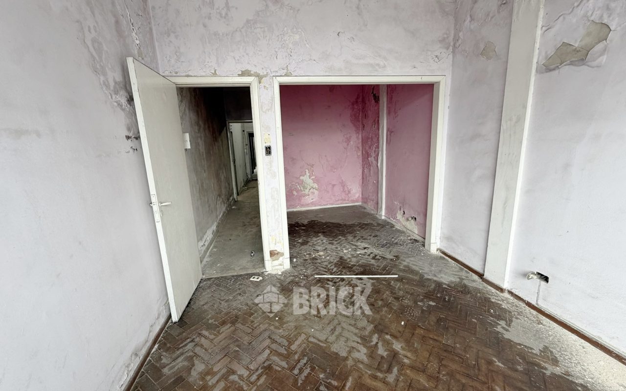 YRIGOYEN, HIPOLITO, AV. al 8200 59