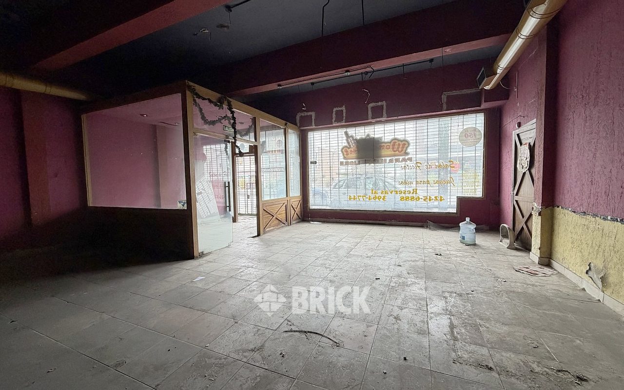 YRIGOYEN, HIPOLITO, AV. al 8200 6