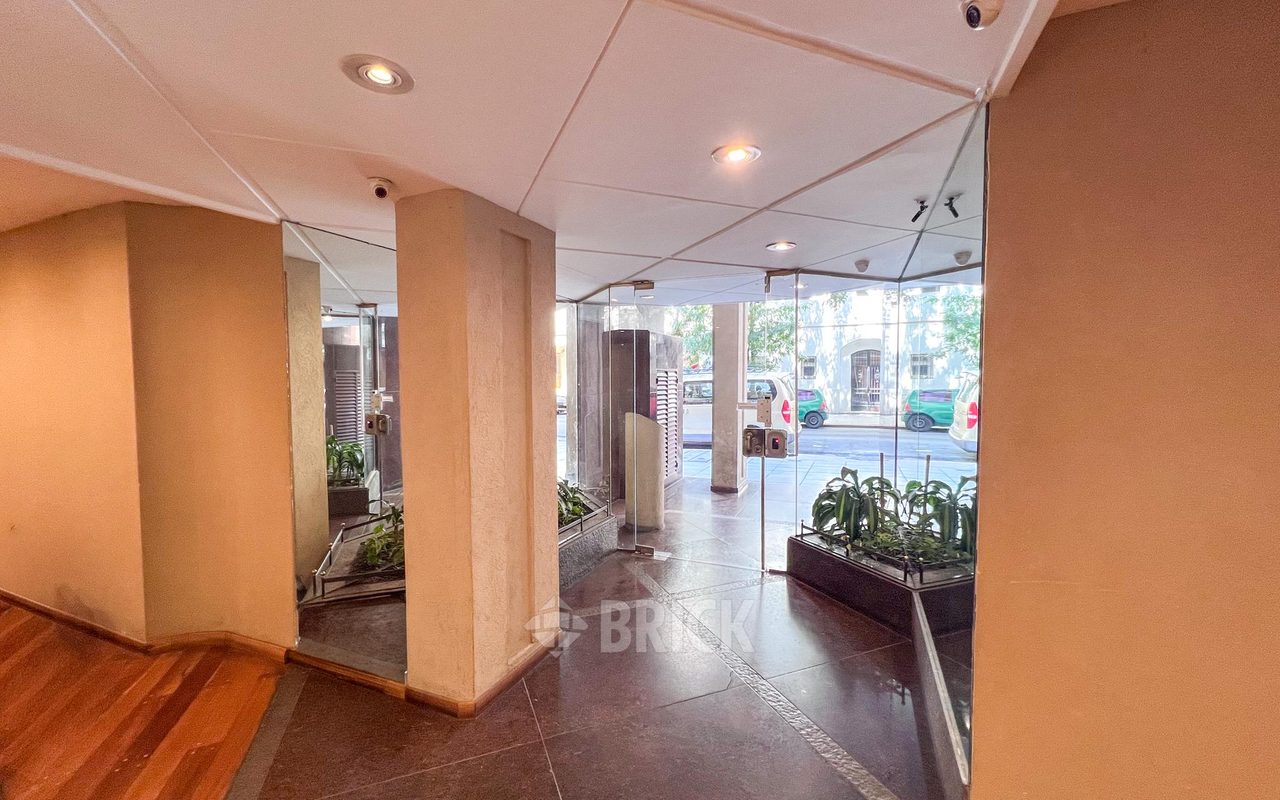 ZABALA al 2400 Piso 1 23