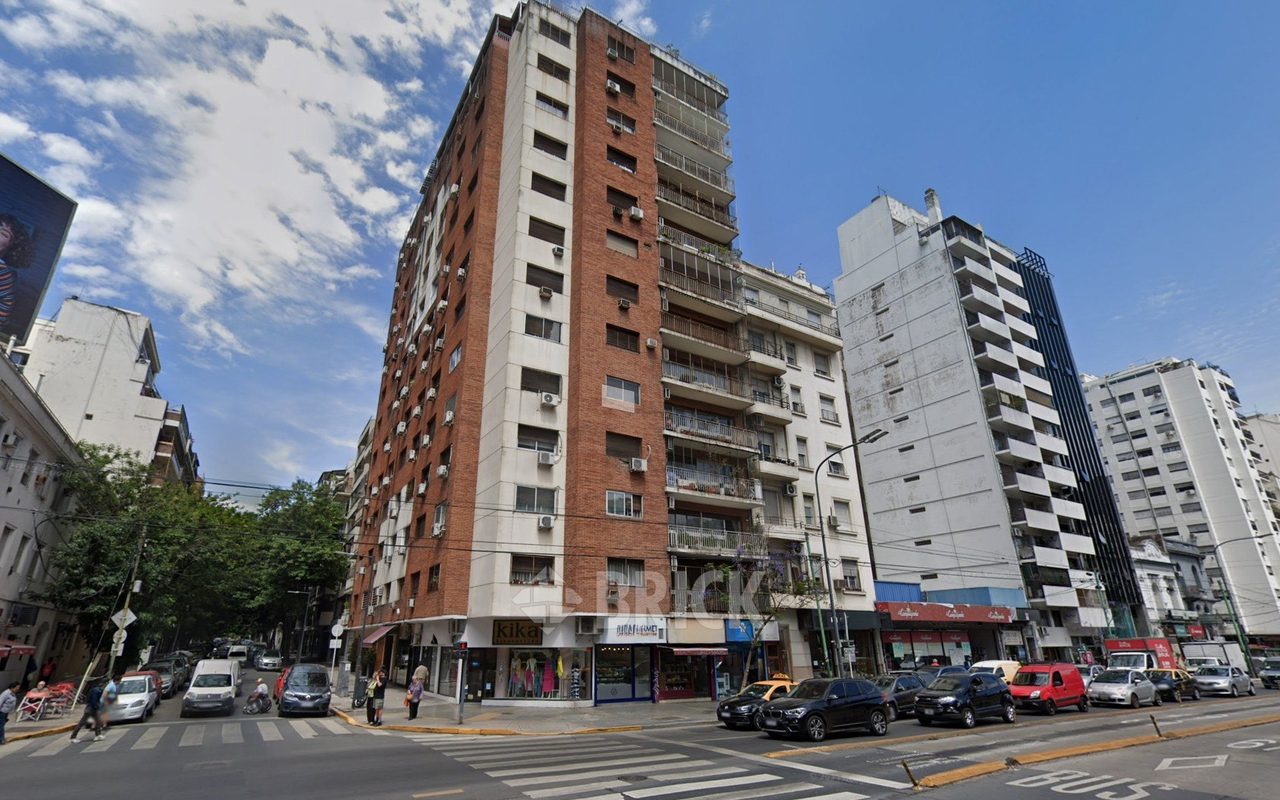 ZABALA al 2400 Piso 1 24