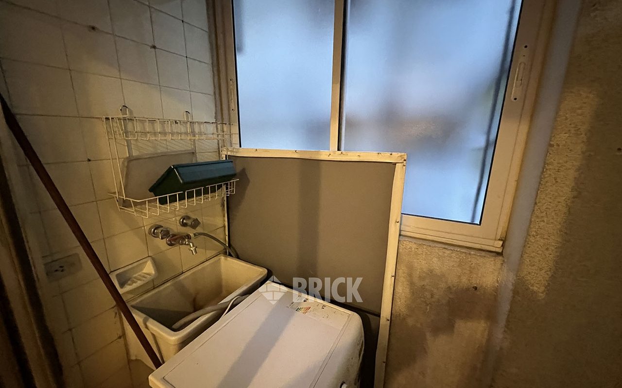 MORENO, JOSE MARIA, AV. al 700 Piso 2 19