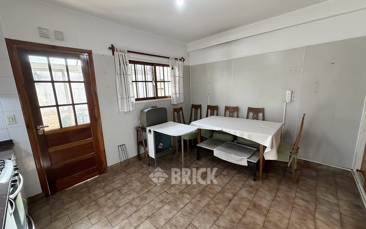 MERCADER, EMIR al 4300 Piso PB 10