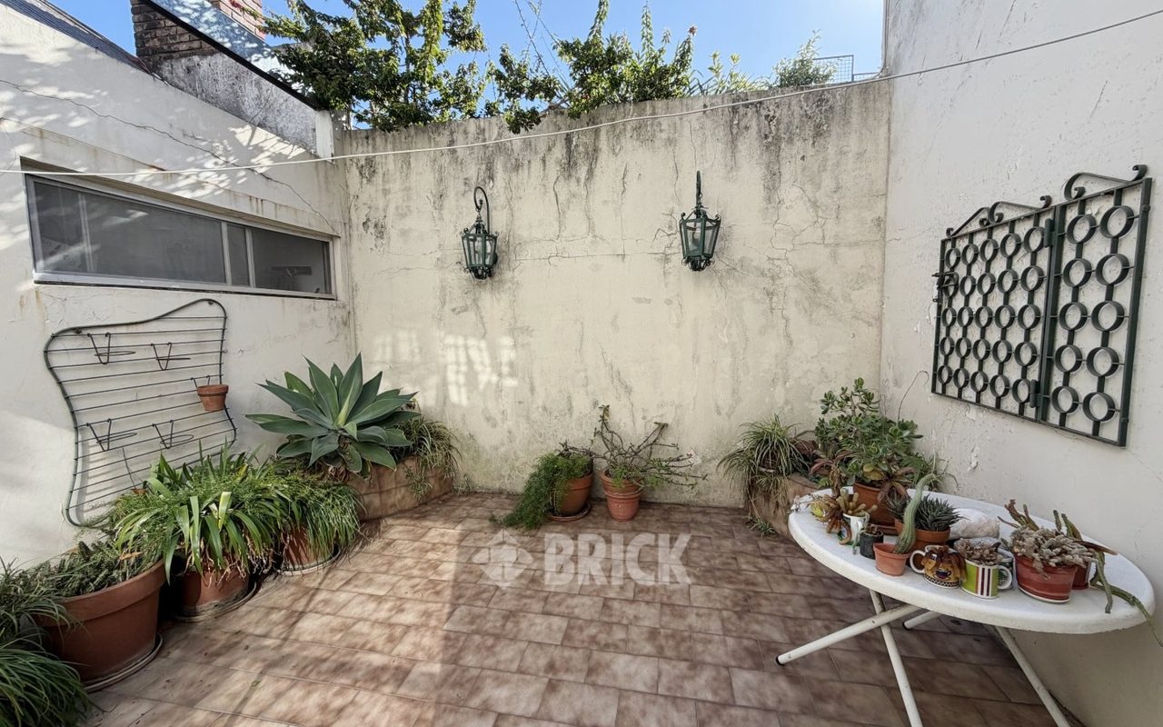 MERCADER, EMIR al 4300 Piso PB 13