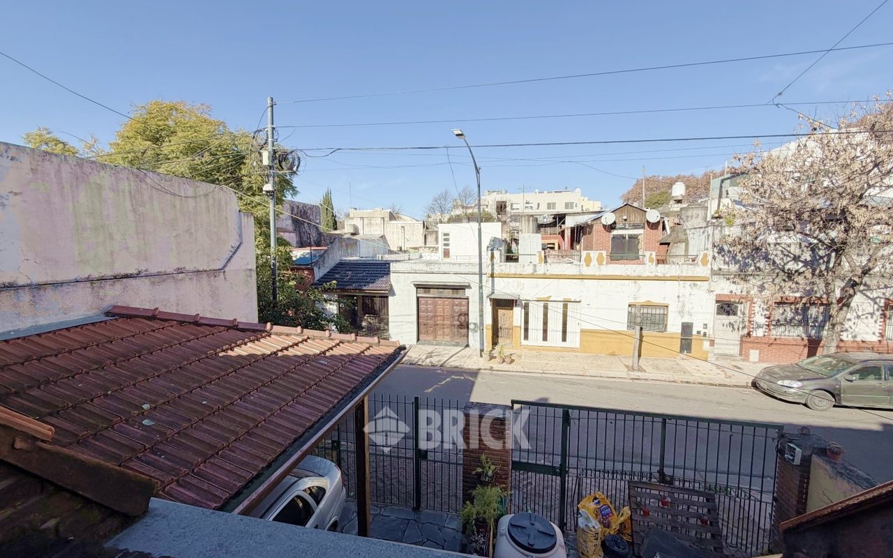 MERCADER, EMIR al 4300 Piso PB 19