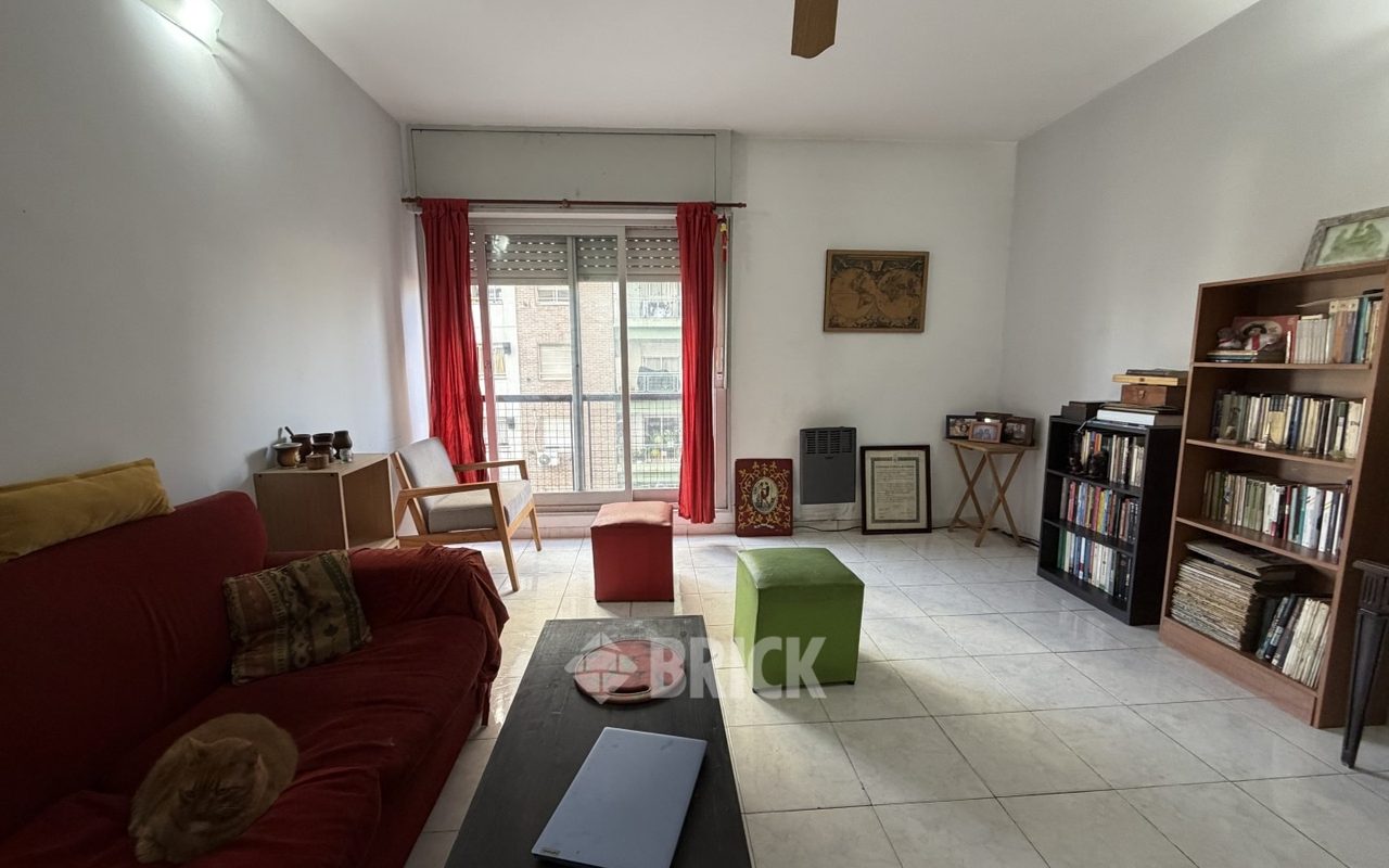 HUMBERTO 1° al 2900 Piso 4 3