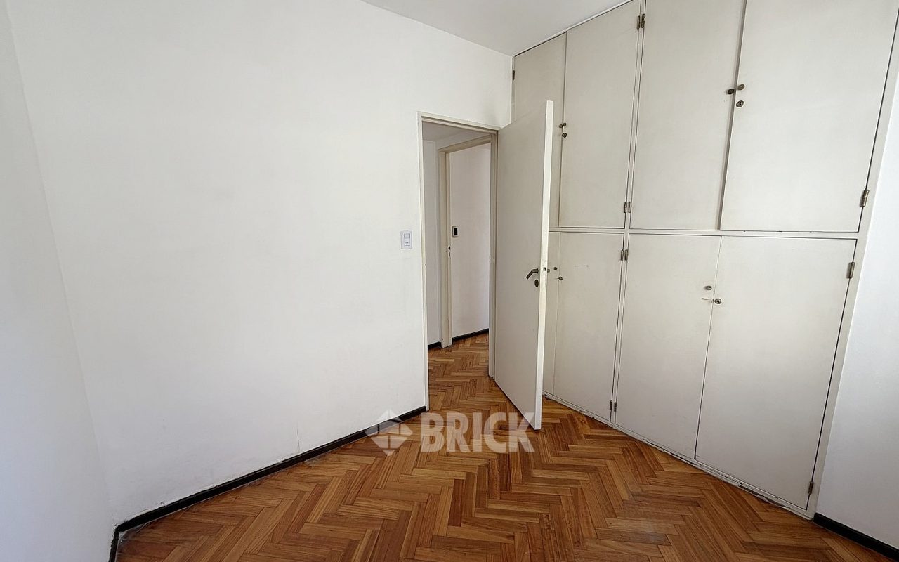 SUIPACHA al 700 Piso 14 19