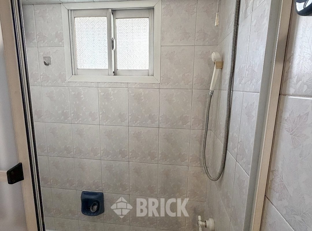SUIPACHA al 700 Piso 14 23