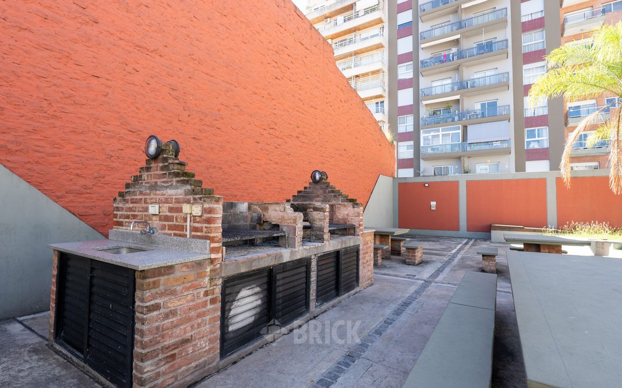 ALVAREZ, DONATO, T. GRAL. al 200 Piso 7 18