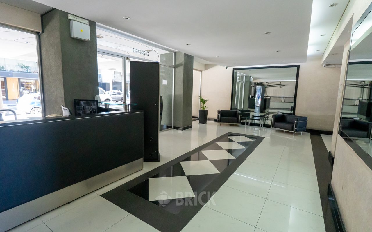 ALVAREZ, DONATO, T. GRAL. al 200 Piso 7 24