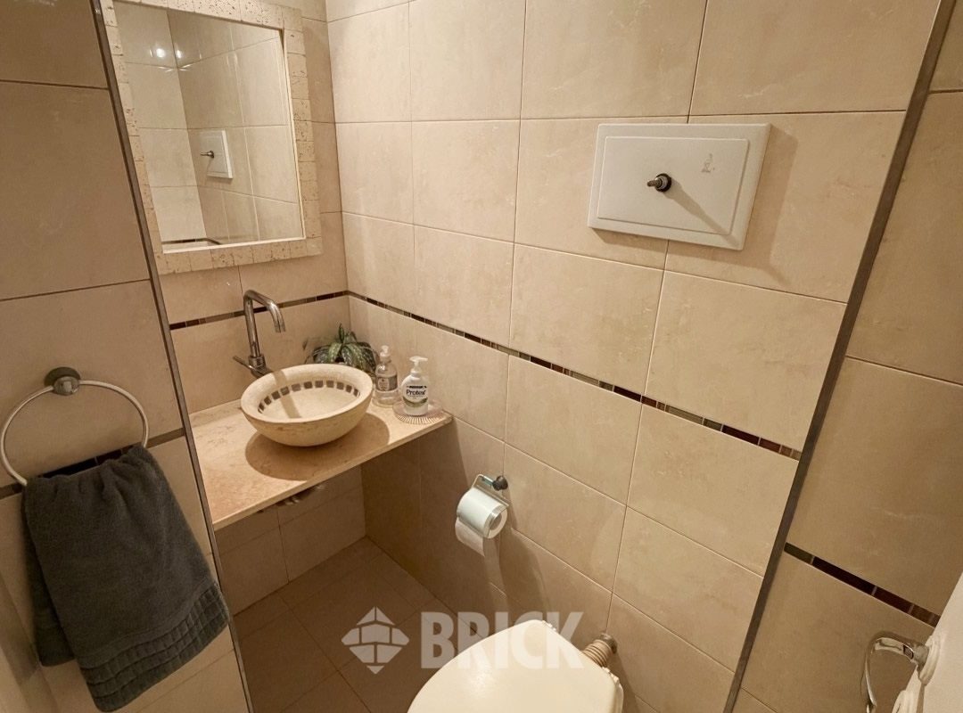 MAIPU al 700 Piso 8 20