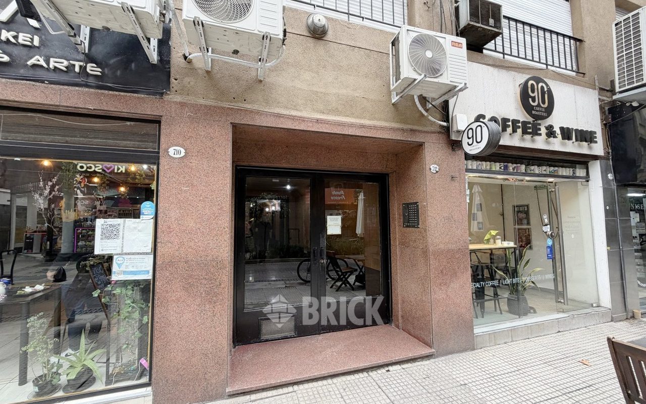 MAIPU al 700 Piso 8 36