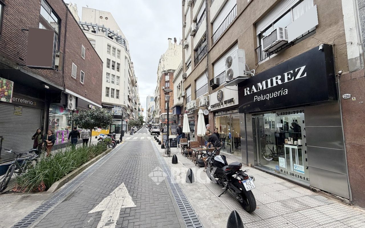 MAIPU al 700 Piso 8 39