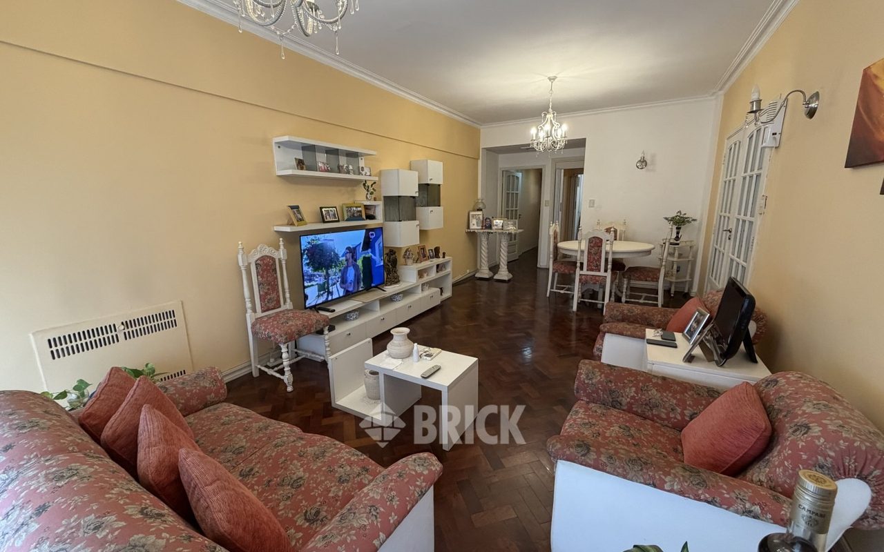 MAIPU al 700 Piso 8 4