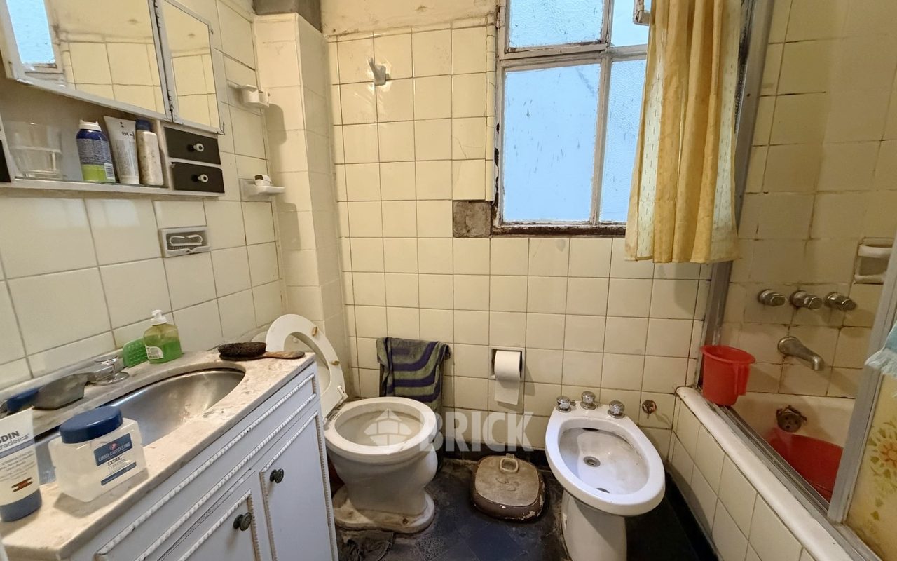 PARAGUAY al 2000 Piso 6 12