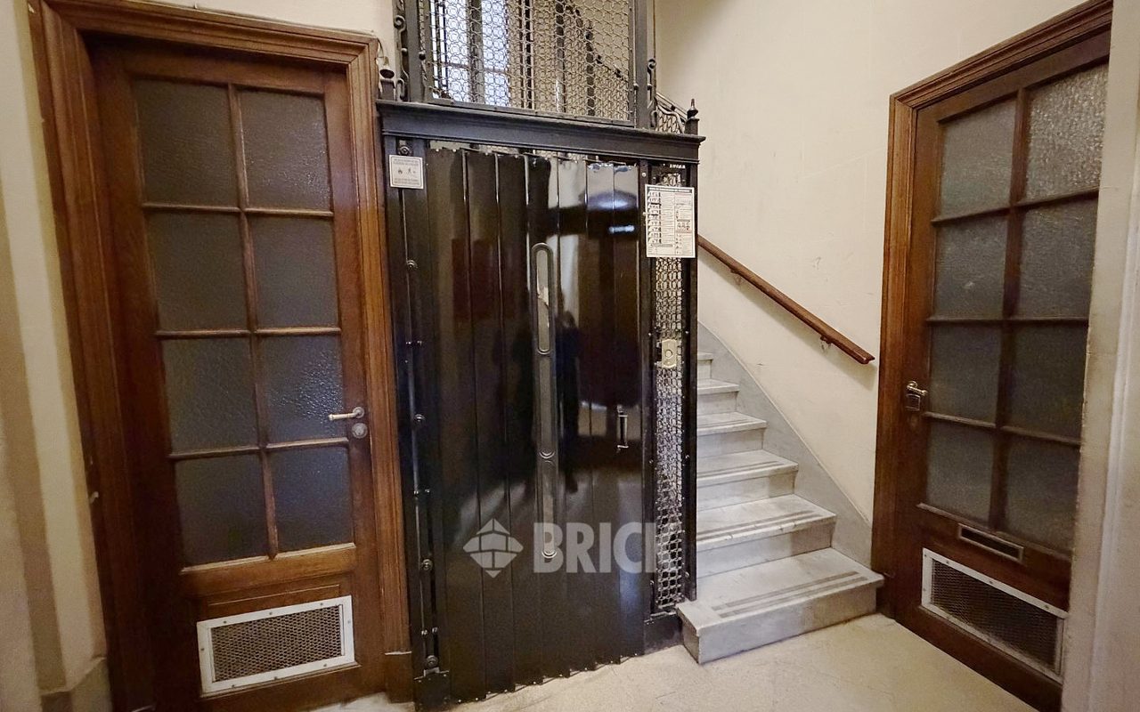 PARAGUAY al 2000 Piso 6 25