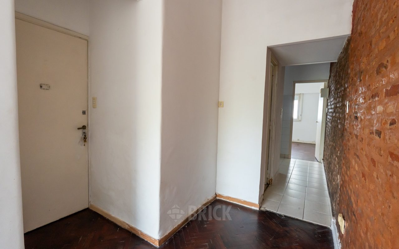 NAON, ROMULO S., DR. al 2200 Piso 2 3