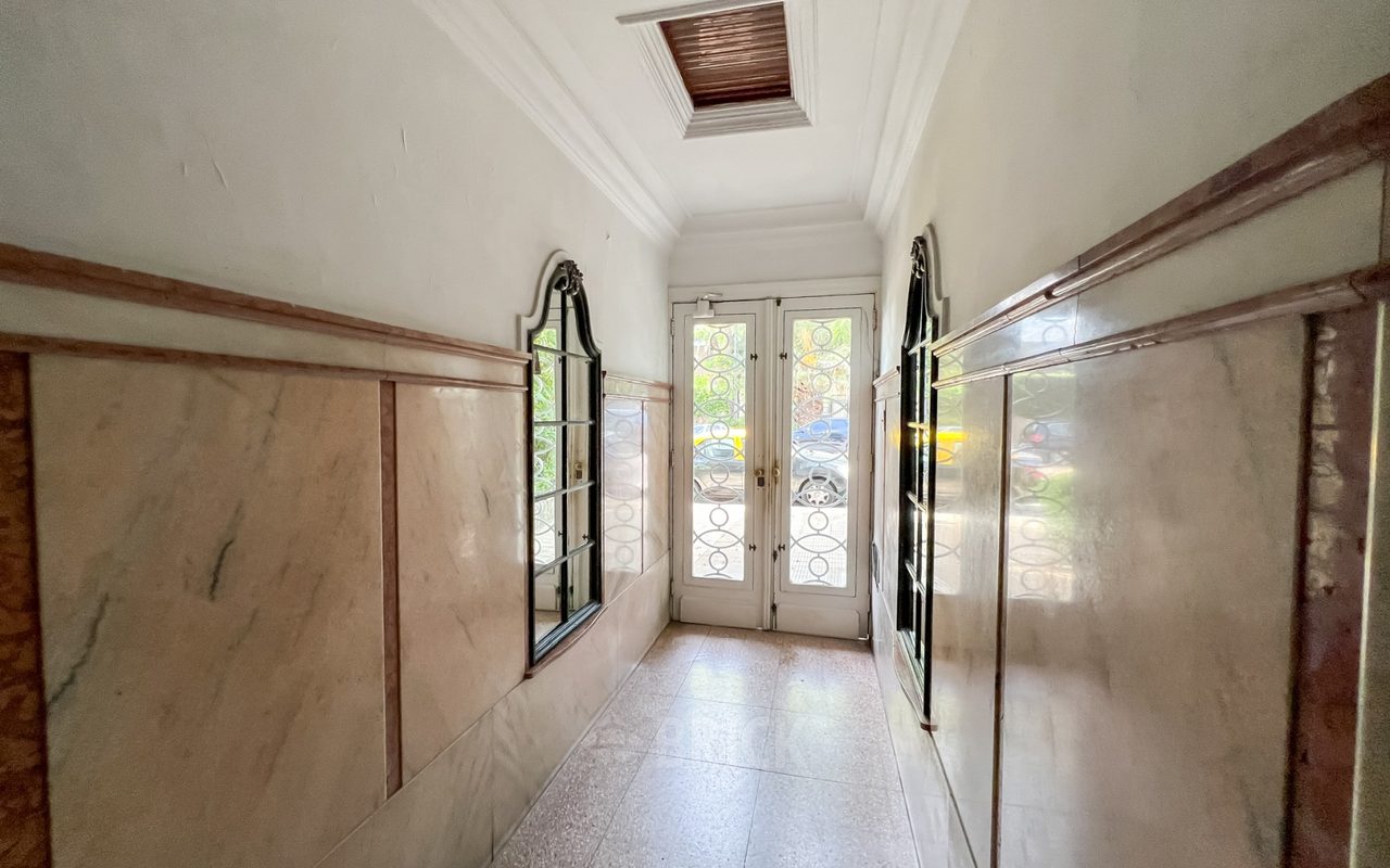 NAON, ROMULO S., DR. al 2200 Piso 2 15