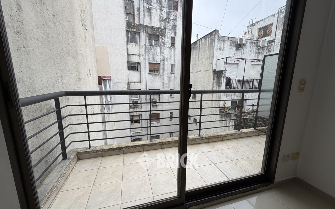 AZCUENAGA al 1100 Piso 9 5