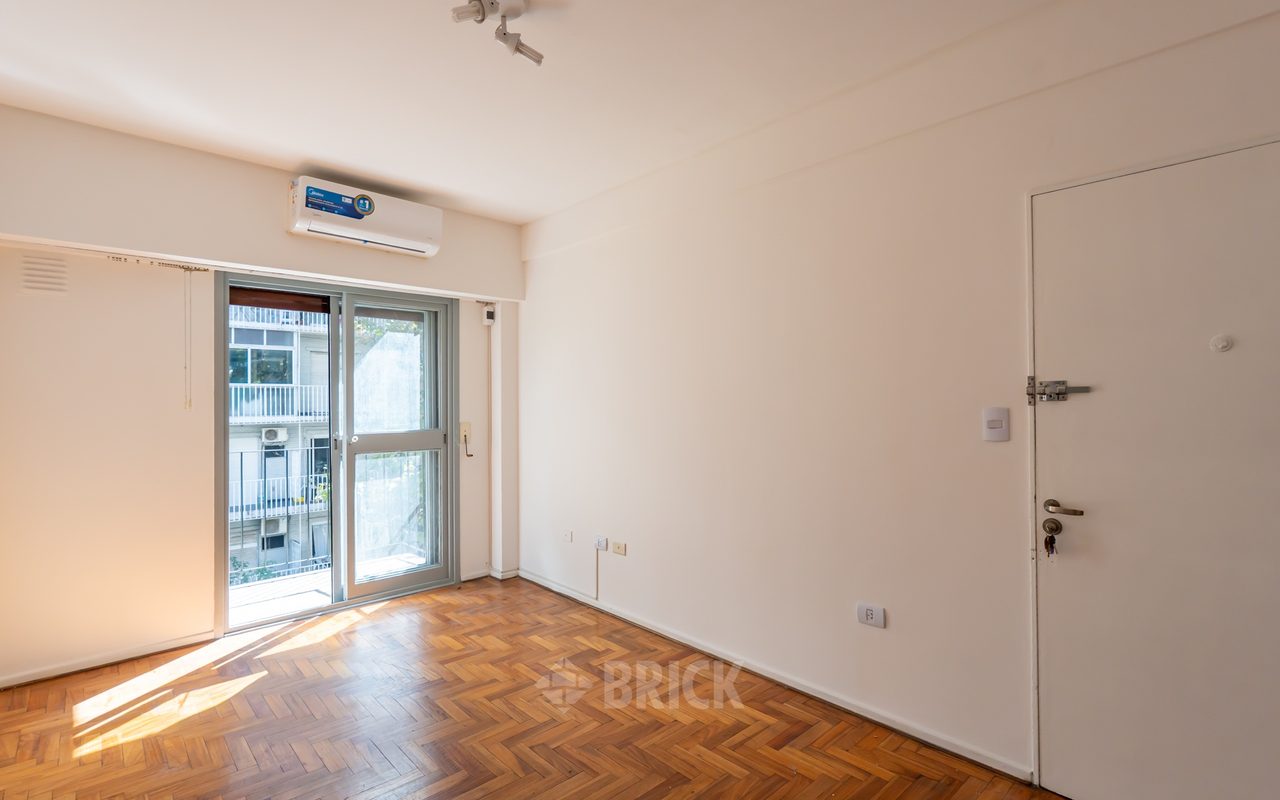 GUEMES al 4800 Piso 5 3