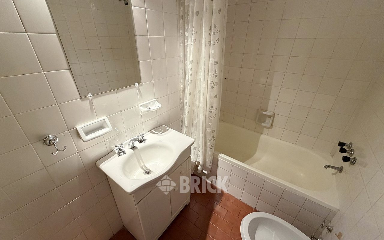 AZCUENAGA al 1900 Piso 6 12