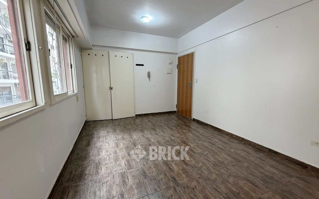 AZCUENAGA al 1900 Piso 6 5