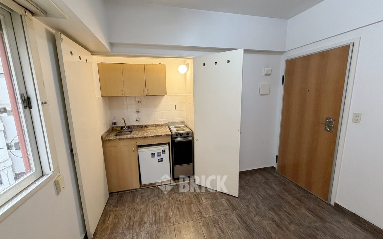 AZCUENAGA al 1900 Piso 6 6