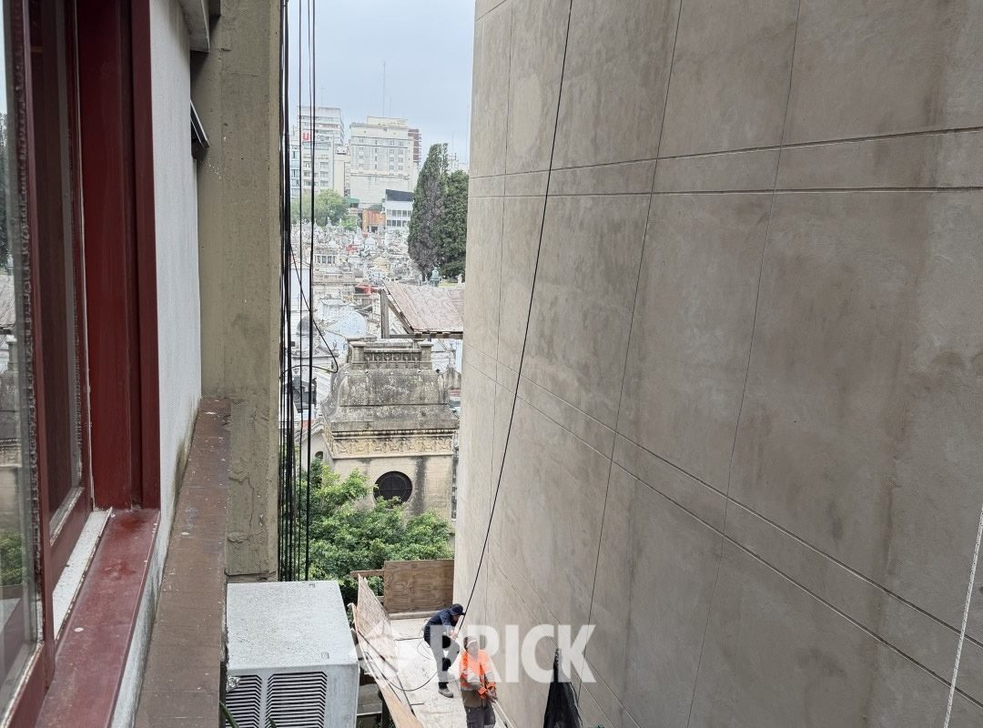 AZCUENAGA al 1900 Piso 6 8