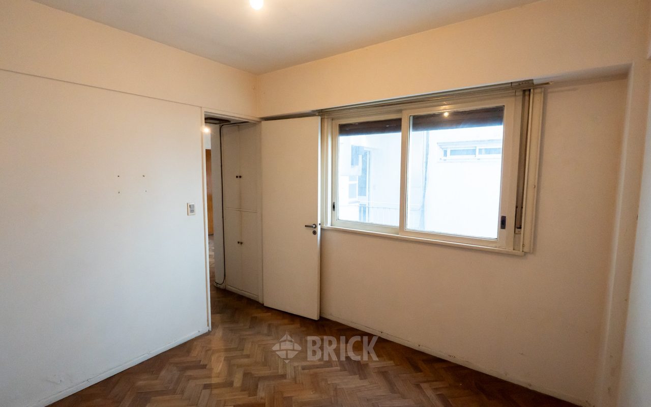 ALBERDI, JUAN B., AV. al 500 Piso 2 6