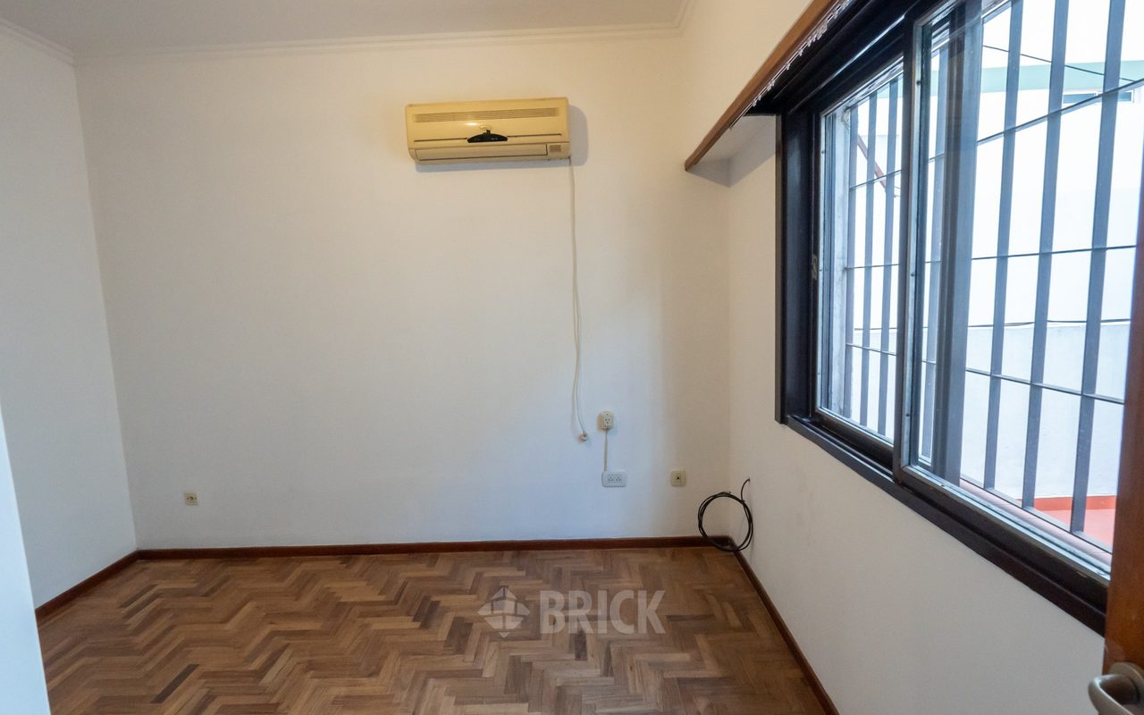 TERRERO al 700 Piso PB 11