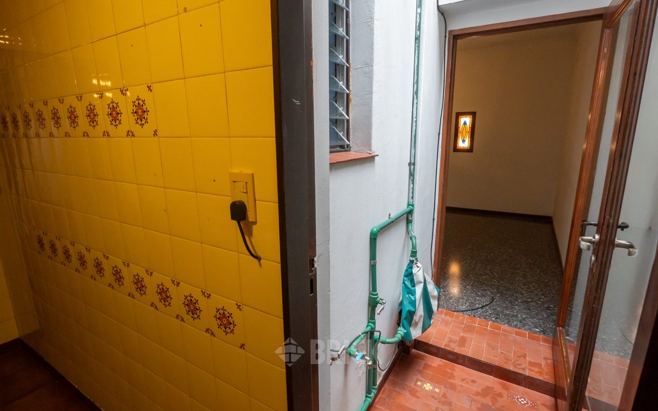 TERRERO al 700 Piso PB 23
