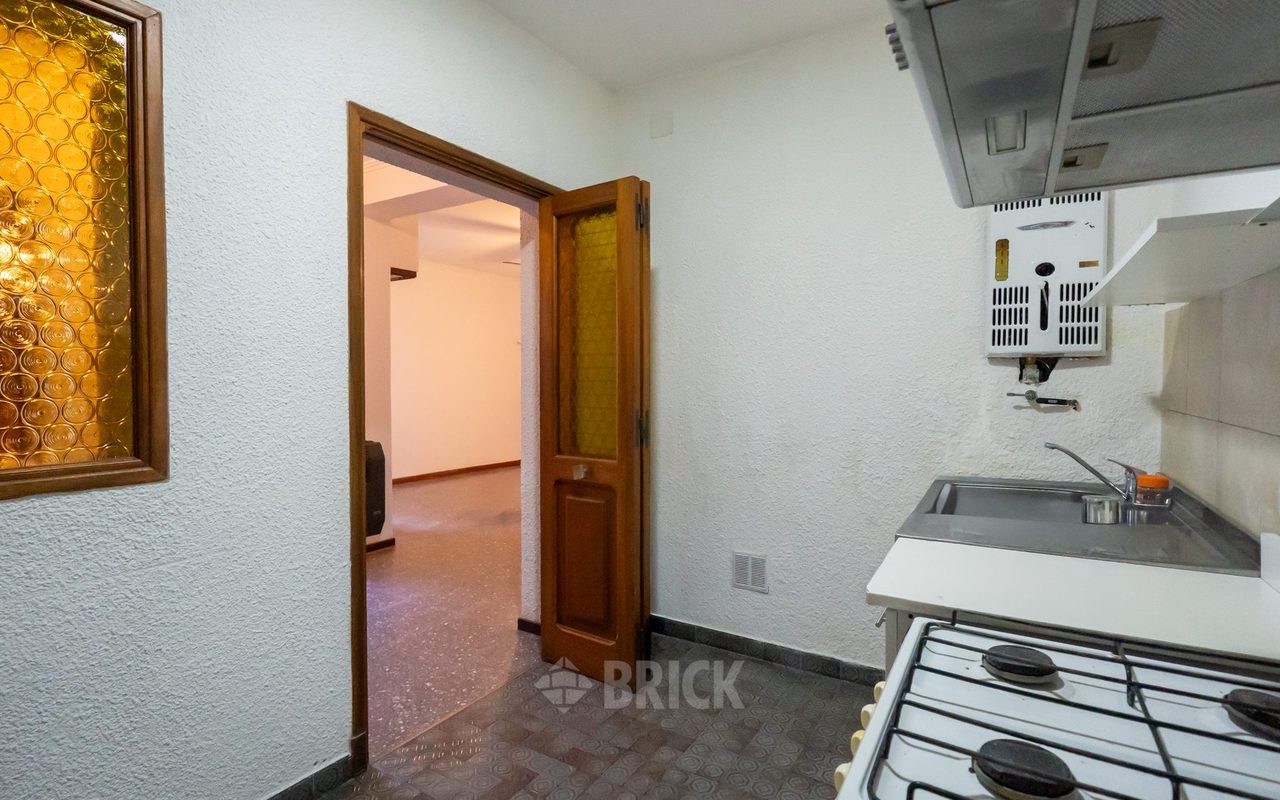 TERRERO al 700 Piso PB 35