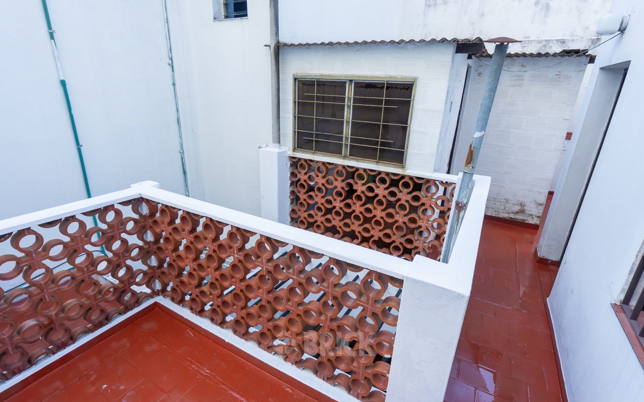 TERRERO al 700 Piso PB 52