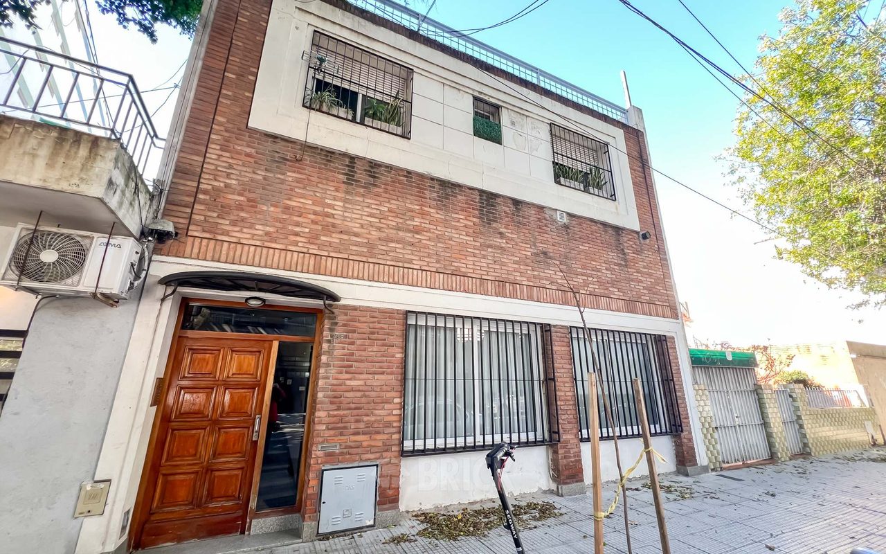 TERRERO al 700 Piso PB 54