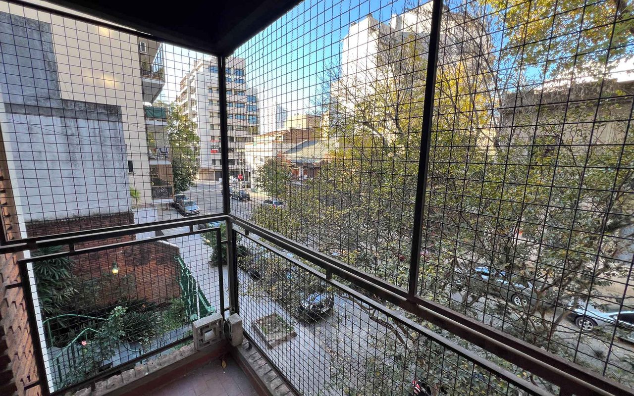 REPETTO, NICOLAS al 400 Piso 1° Y 2° 39