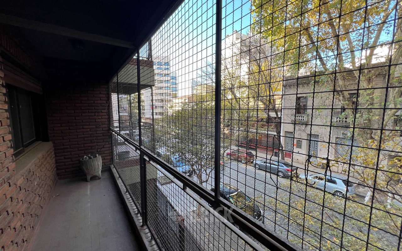 REPETTO, NICOLAS al 400 Piso 1° Y 2° 46