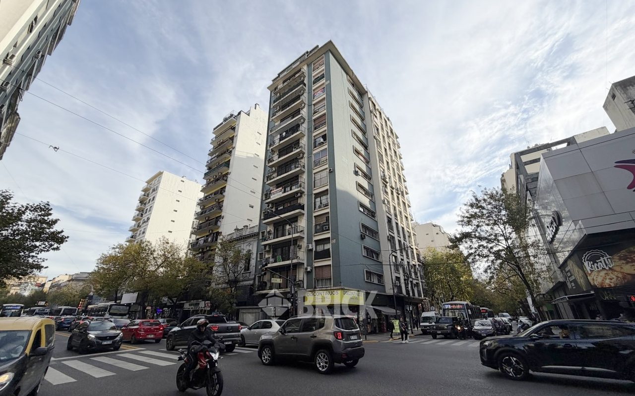 PUEYRREDON, AV. al 300 Piso 8 38